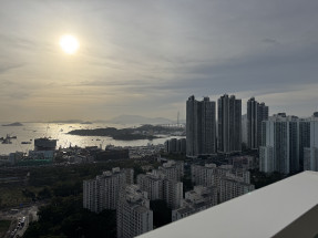 唔使九百萬買到市區數一數二極高層單邊靚海景四房套，機會難逢！